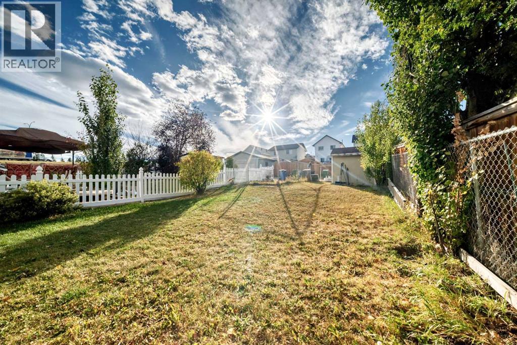 79 Hidden Crescent Nw, Calgary, Alberta  T3A 5L4 - Photo 31 - A2328507