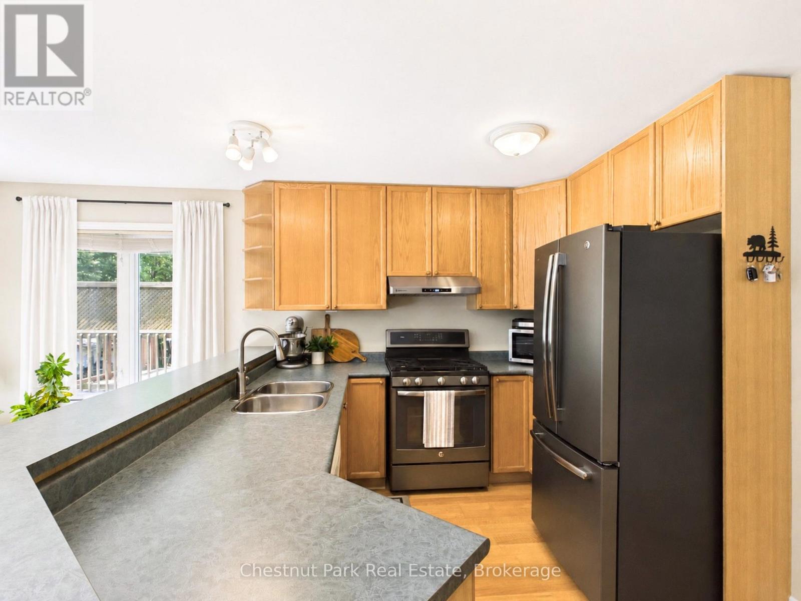 525 Lorne Street, Gravenhurst, Ontario  P1P 1N1 - Photo 10 - X13486014