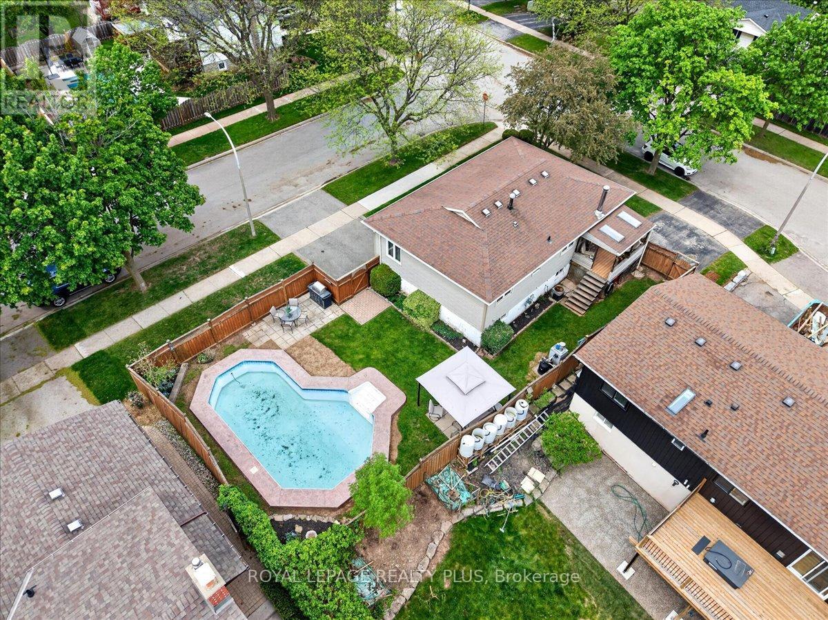 4452 Delaney Drive, Burlington, Ontario  L7L 5J2 - Photo 45 - W13677024