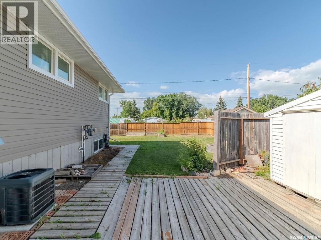 120 1st Street N, Wakaw, Saskatchewan  S0K 4P0 - Photo 37 - SK046096