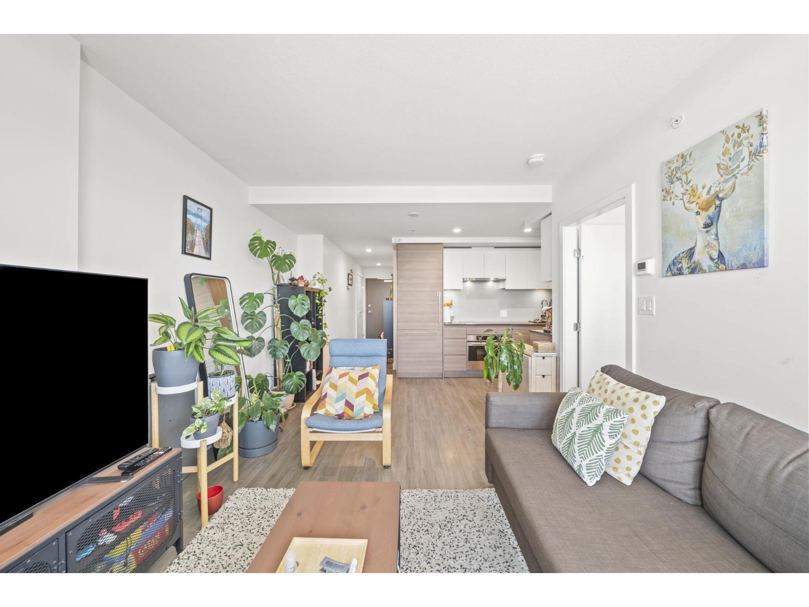 2701 13655 Fraser Highway, Surrey, British Columbia  V3T 0P8 - Photo 2 - R3157264