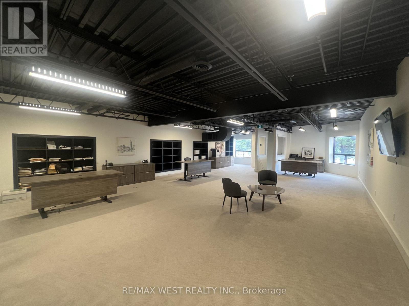 12 (Upper) - 800 Arrow Road, Toronto, Ontario M9M 2Z8 - Photo 5 - W13693804