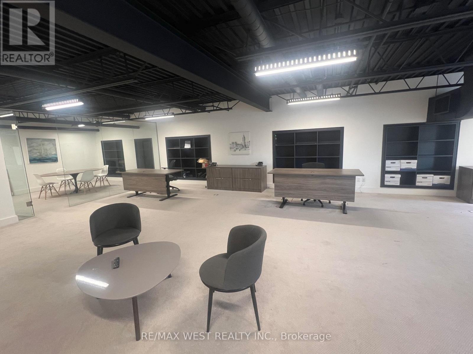 12 (Upper) - 800 Arrow Road, Toronto, Ontario M9M 2Z8 - Photo 7 - W13693804