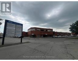 12 (UPPER) - 800 ARROW ROAD, Toronto, Ontario