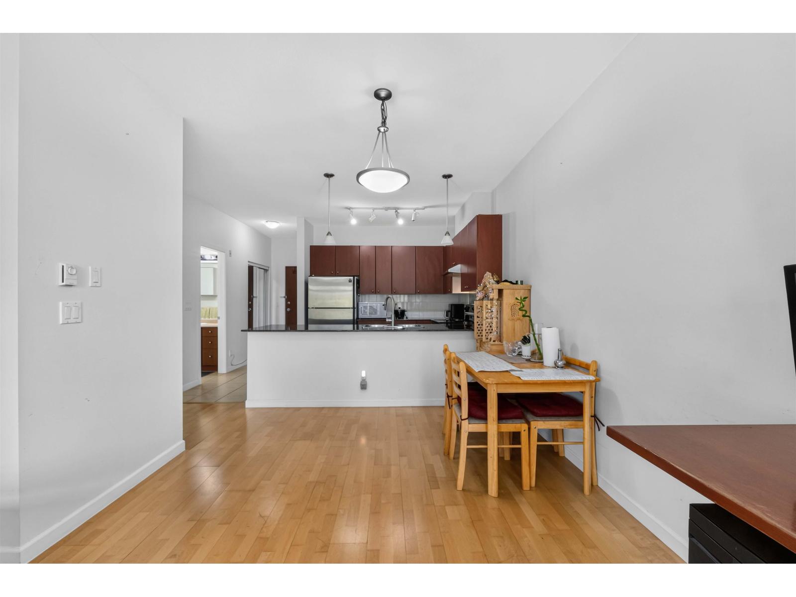 312 15380 102a Avenue, Surrey, British Columbia  V3R 0B3 - Photo 14 - R3156196