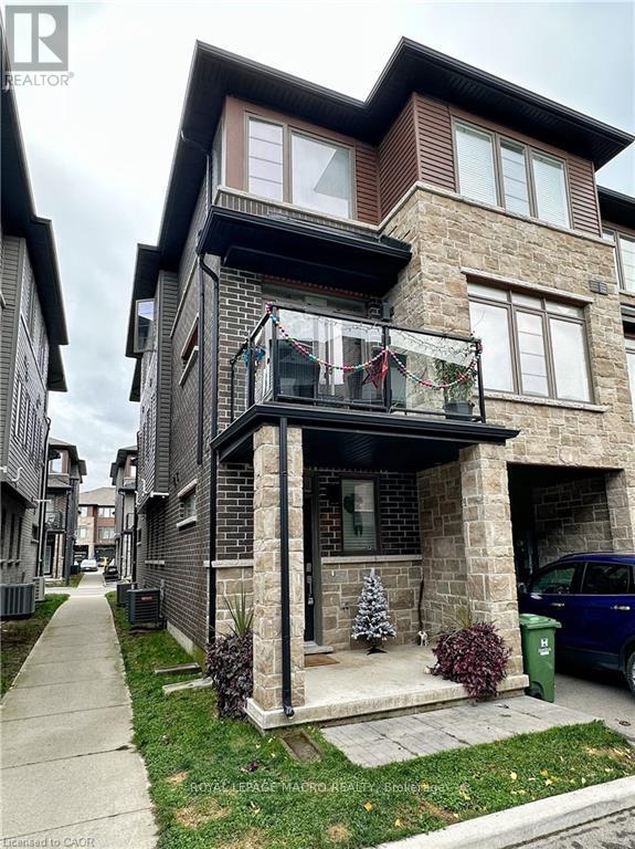 98 - 30 TIMES SQUARE BOULEVARD, Hamilton, Ontario