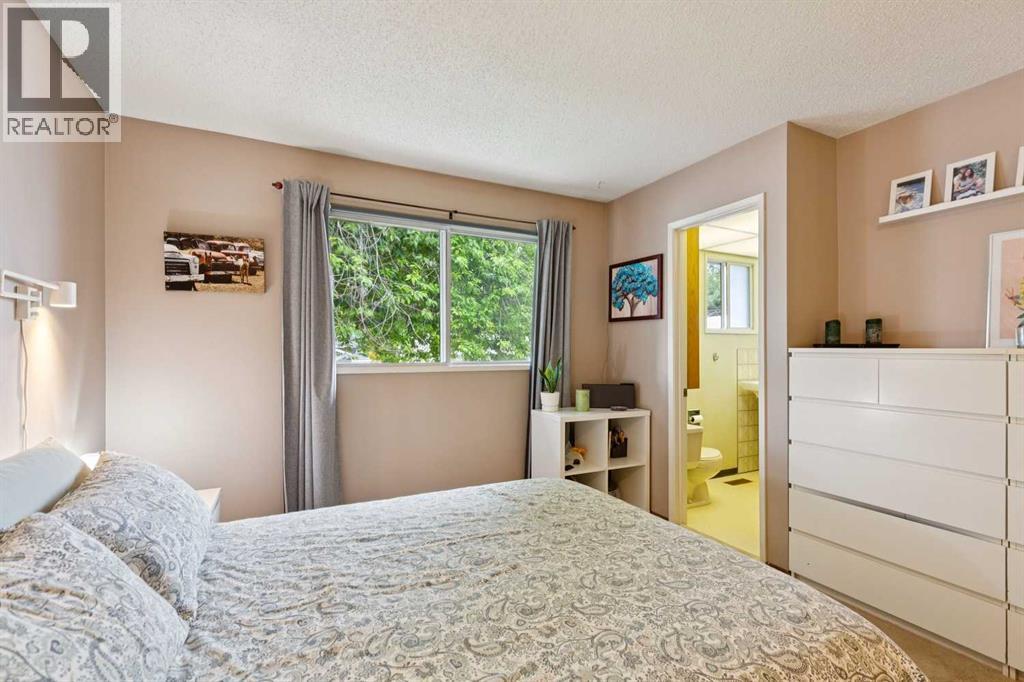 107 Bermuda Drive NW, Calgary, Alberta  T3K 1H6 - Photo 17 - A2335636
