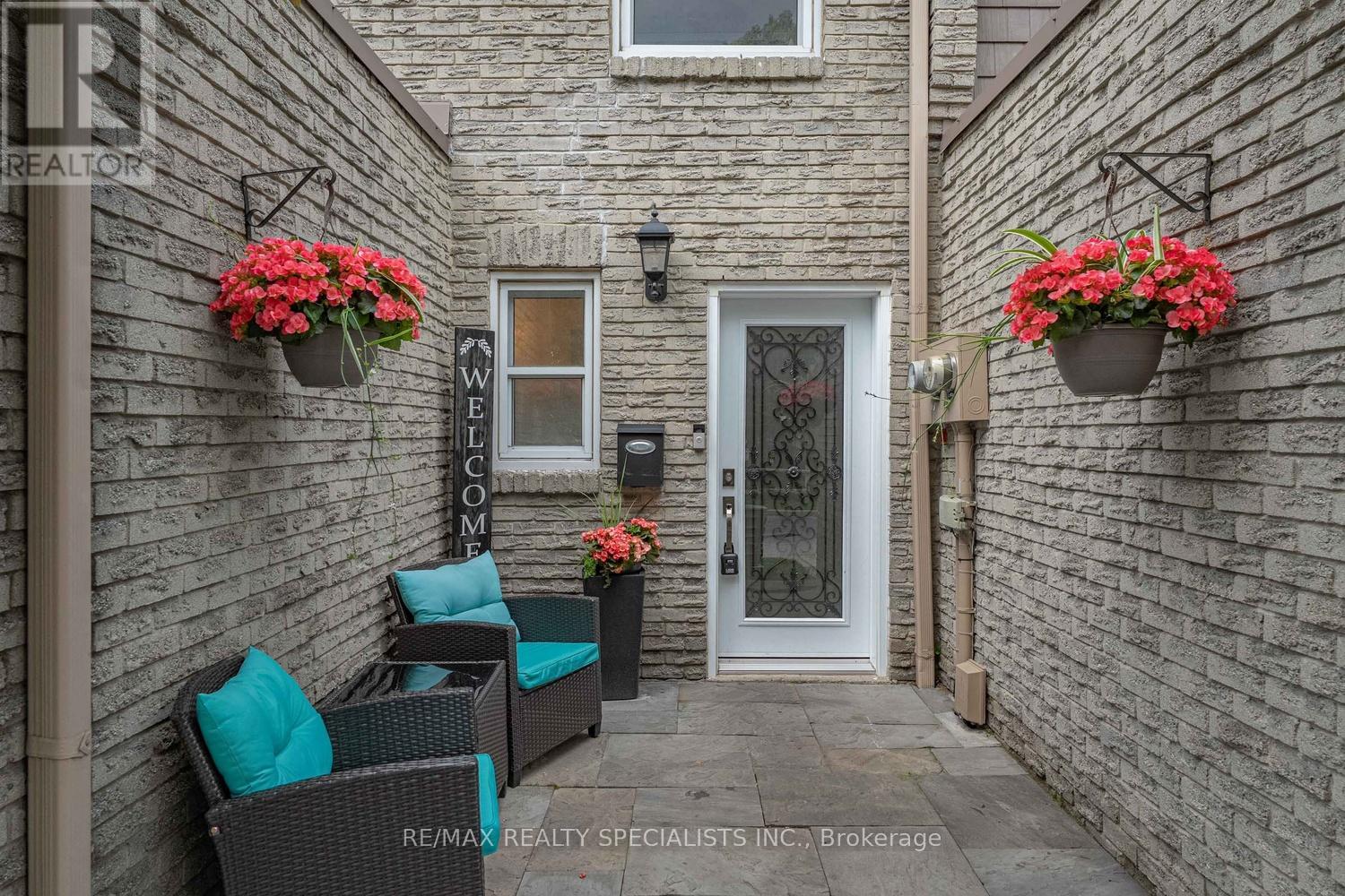 7 - 405 Hyacinthe Boulevard, Mississauga, Ontario  L5A 3N1 - Photo 3 - W13595114