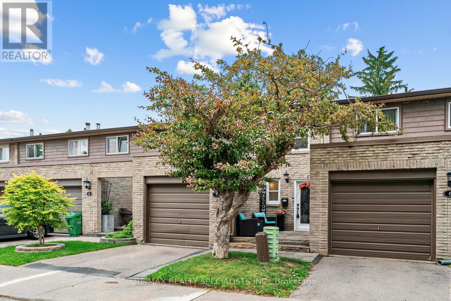 7 - 405 Hyacinthe Boulevard, Mississauga, Ontario  L5A 3N1 - Photo 2 - W13595114