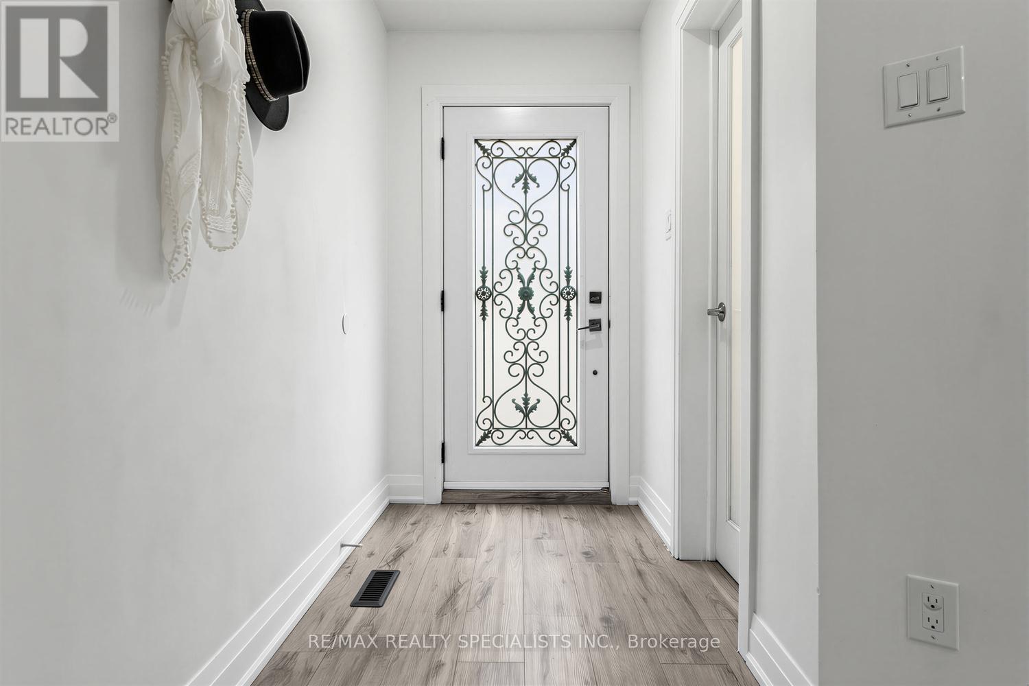 7 - 405 Hyacinthe Boulevard, Mississauga, Ontario  L5A 3N1 - Photo 4 - W13595114