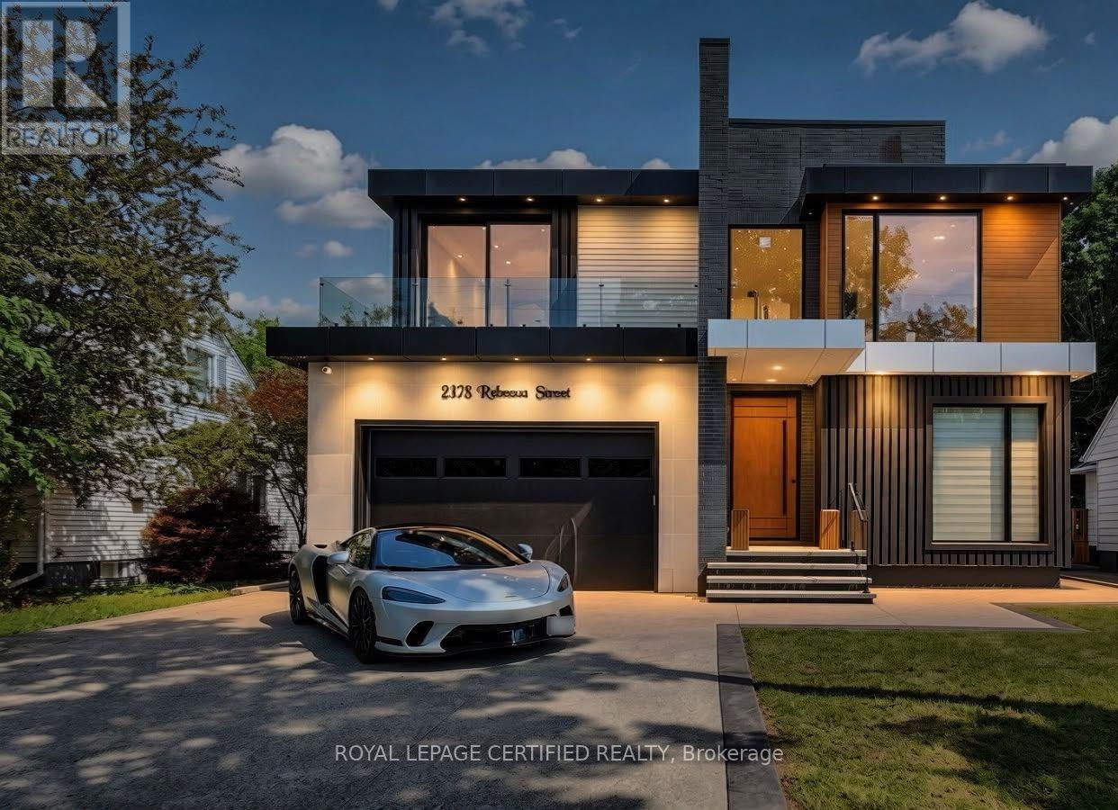 2378 REBECCA STREET, Oakville, Ontario