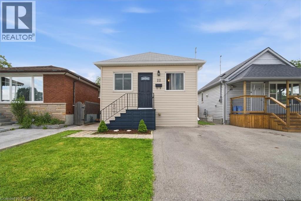22 DELENA Avenue N, Hamilton, Ontario