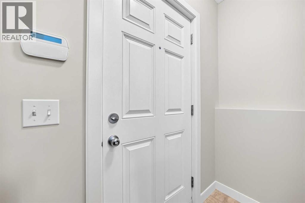 152 Pantego Lane NW, Calgary, Alberta  T3K 0T1 - Photo 3 - A2338088