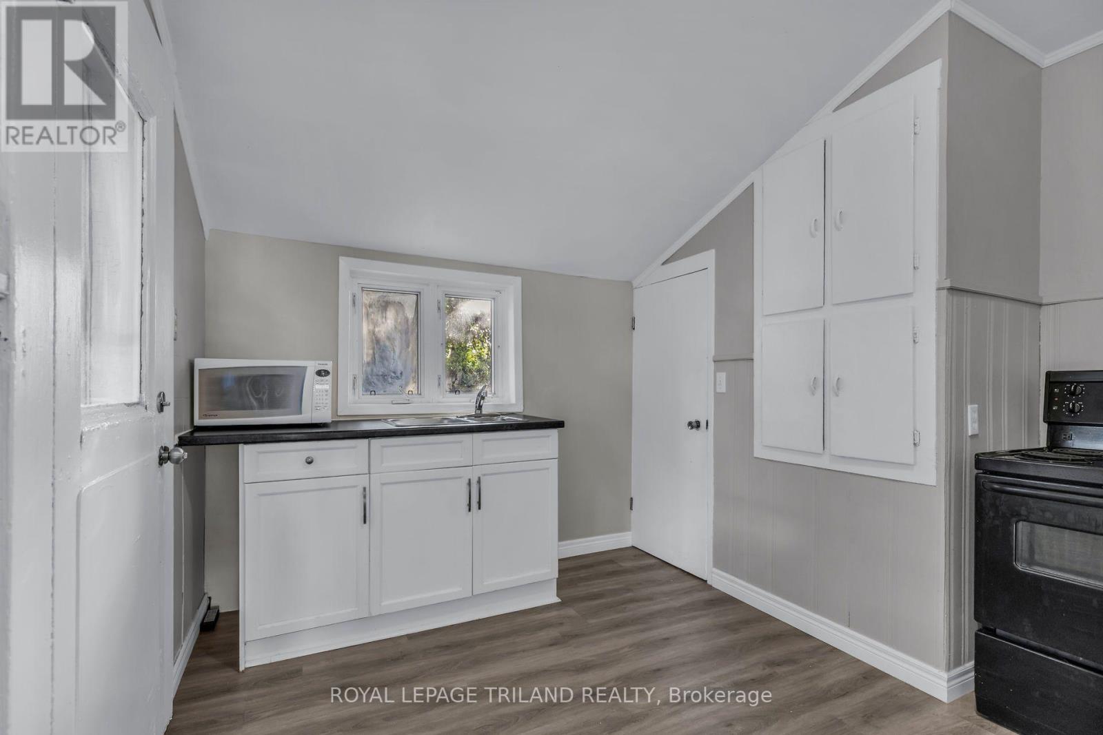 A - 23 Lydia Street, St. Thomas, Ontario  N5R 3Z8 - Photo 4 - X13693890
