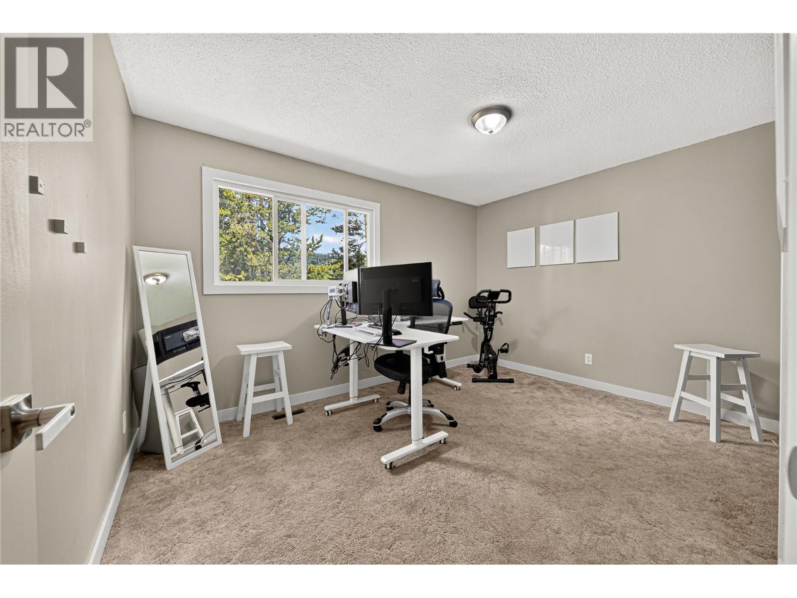 2613 Alpine Drive, Elkford, British Columbia  V0B 1H0 - Photo 15 - 10393225