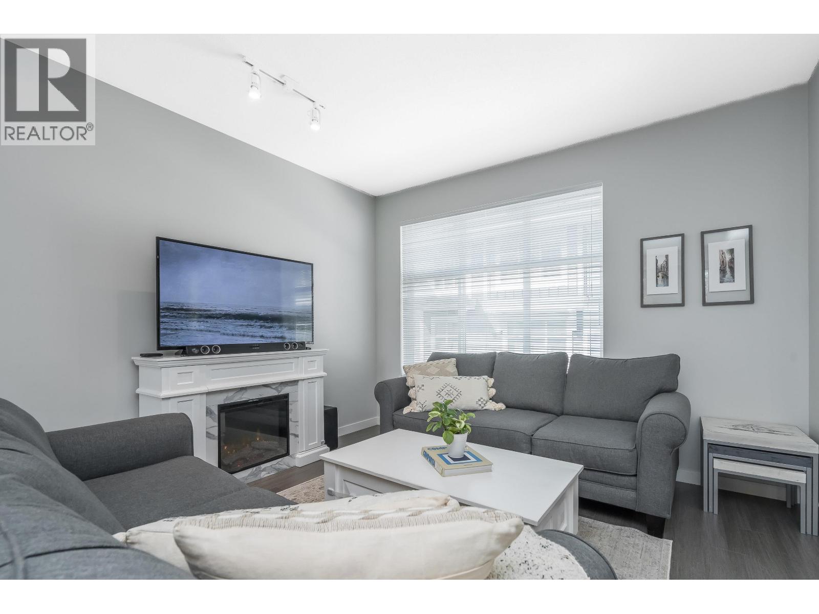 602 11295 Pazarena Place, Maple Ridge, British Columbia  V2X 4K9 - Photo 10 - R3133838