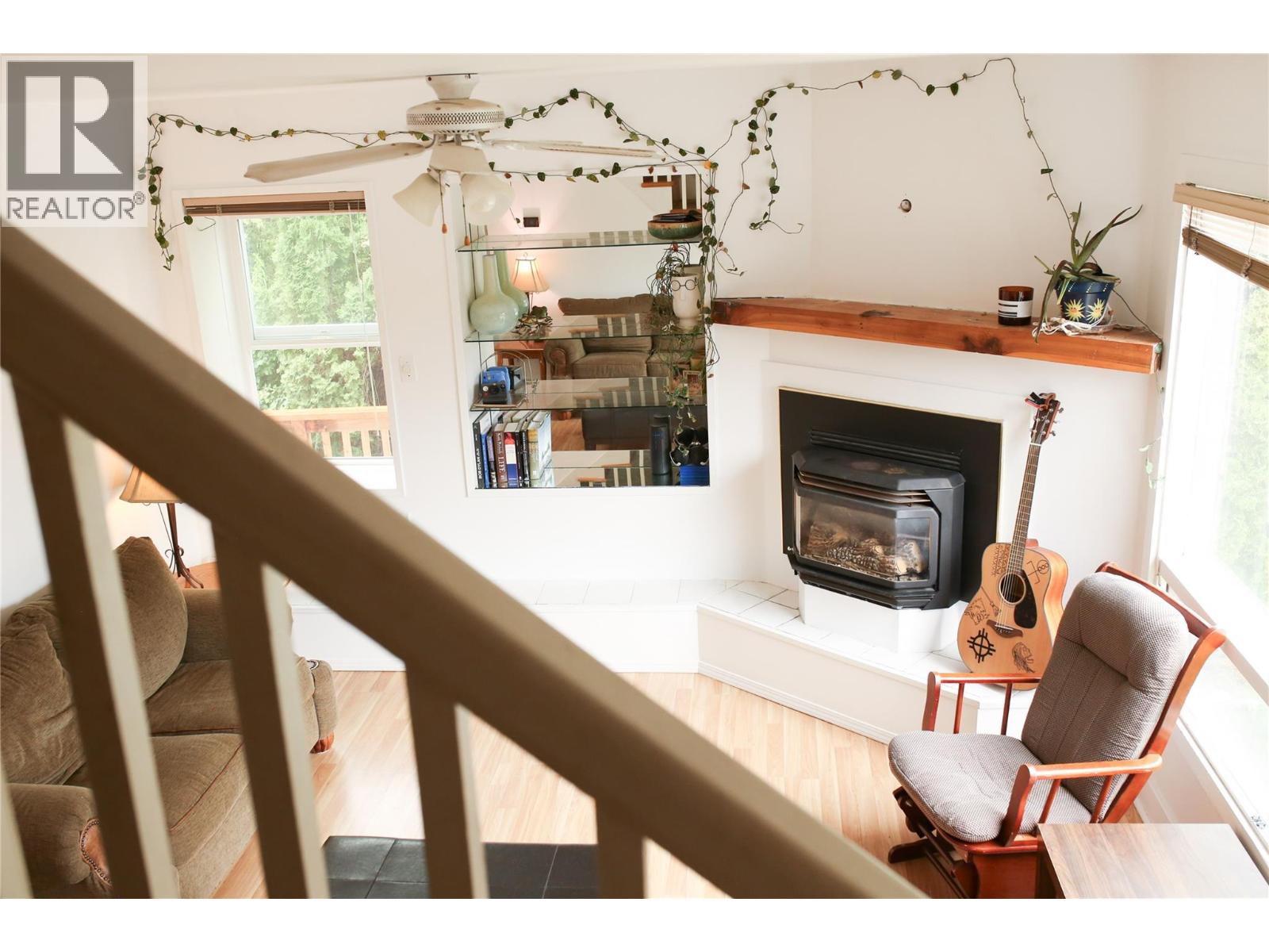 2170 Thompson Avenue, Rossland, British Columbia V0G 1Y0 - Photo 10 - 10393330