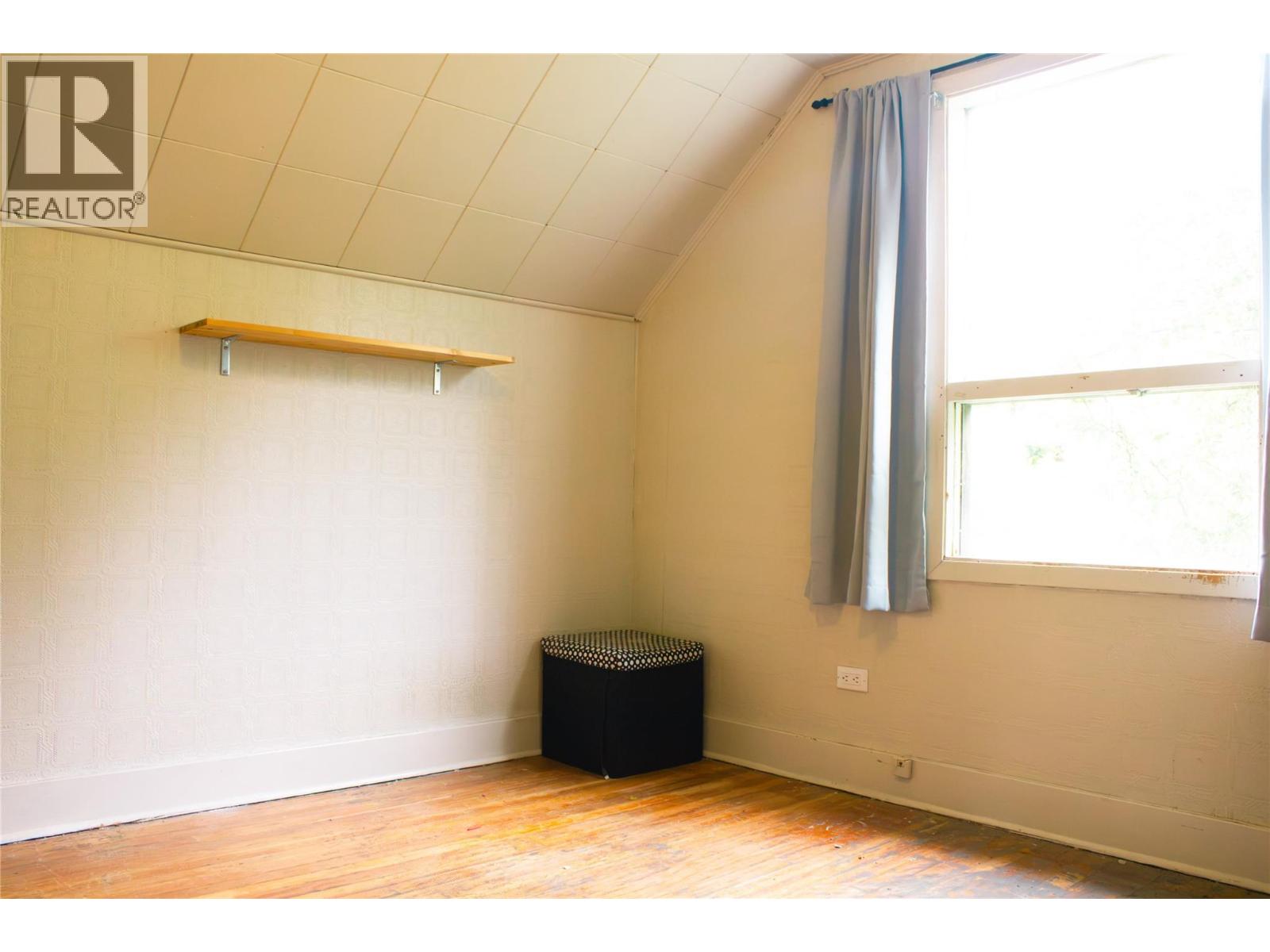 2170 Thompson Avenue, Rossland, British Columbia V0G 1Y0 - Photo 15 - 10393330