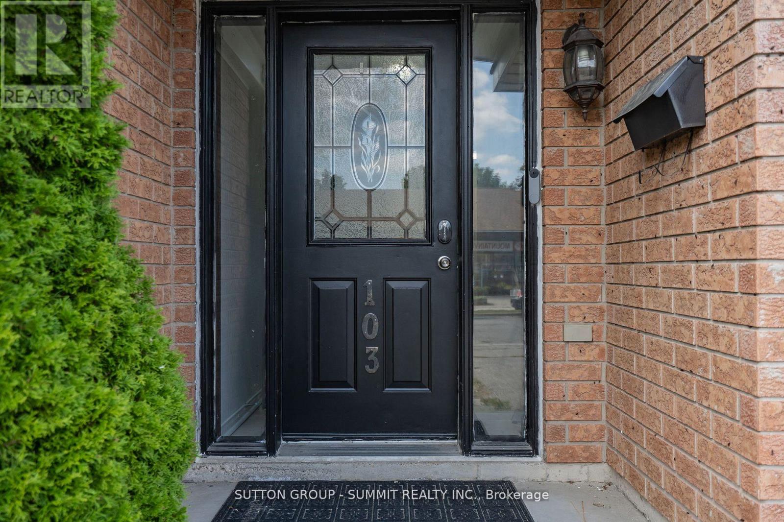103 John Street, Halton Hills, Ontario  L7G 5A2 - Photo 4 - W13693864