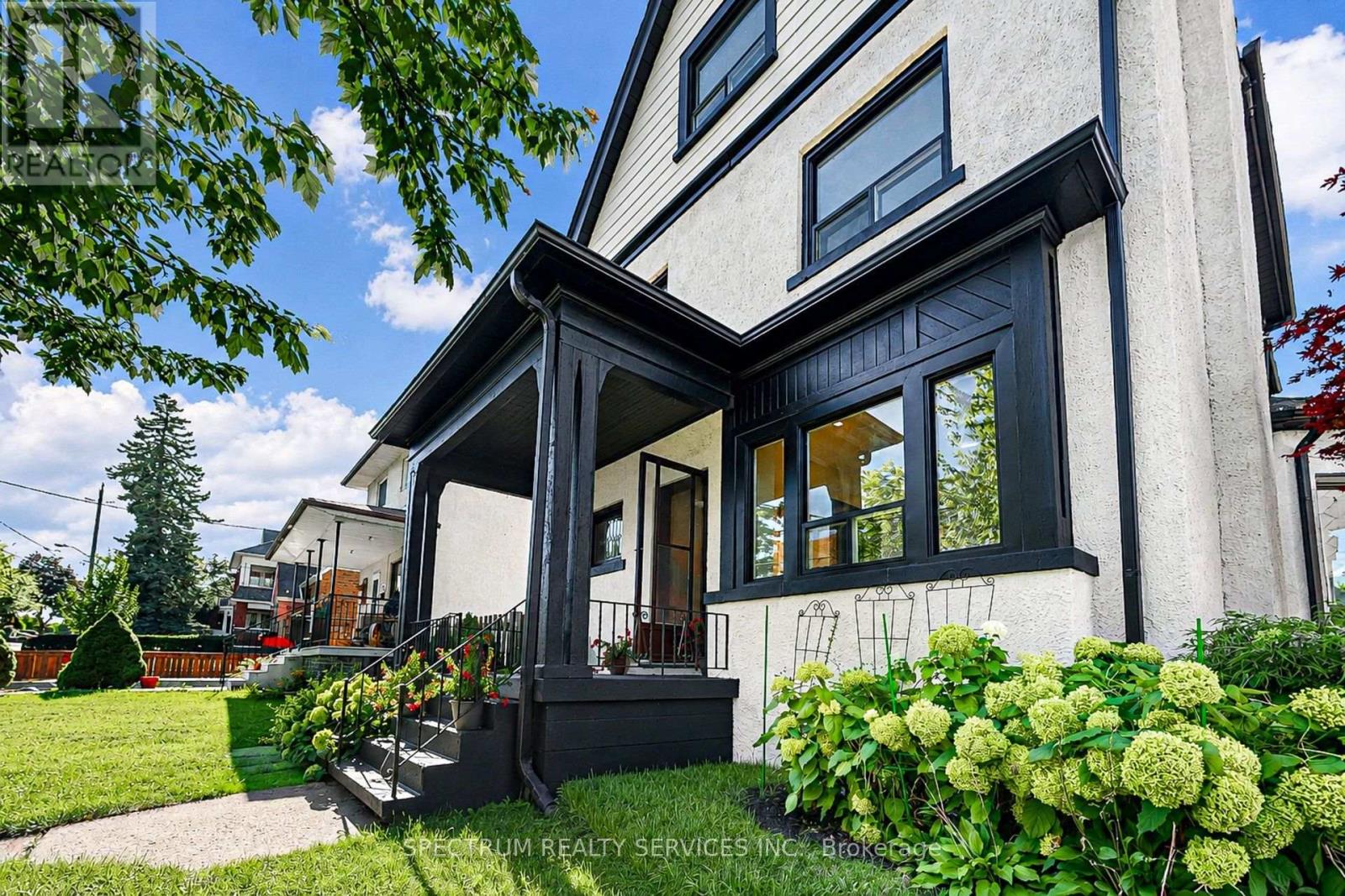 86 Church Street, Toronto, Ontario  M9N 1N3 - Photo 3 - W13693874