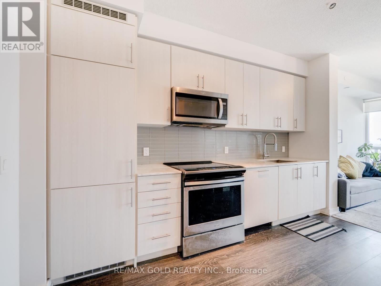 1803 - 4085 Parkside Village Drive, Mississauga, Ontario  L5B 0K9 - Photo 10 - W13693896