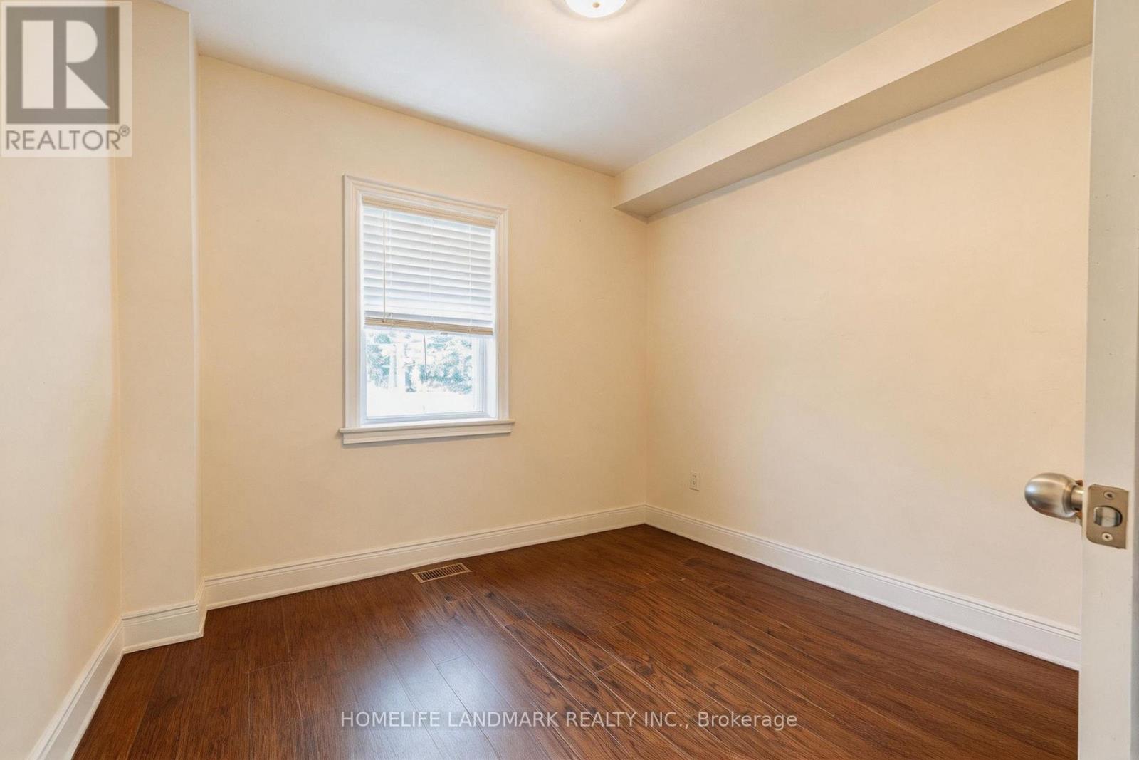 19 Balaclava Drive, Toronto, Ontario  M1P 1E5 - Photo 14 - E13653898