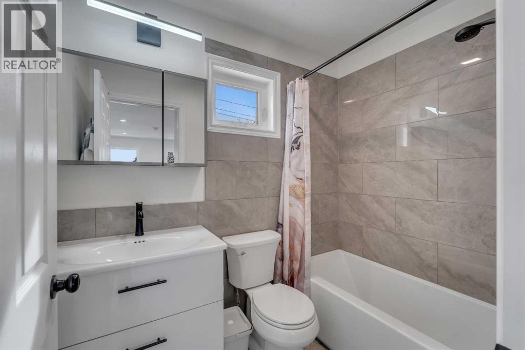 4824 Claret Street Nw, Calgary, Alberta  T2L 1C1 - Photo 28 - A2313861