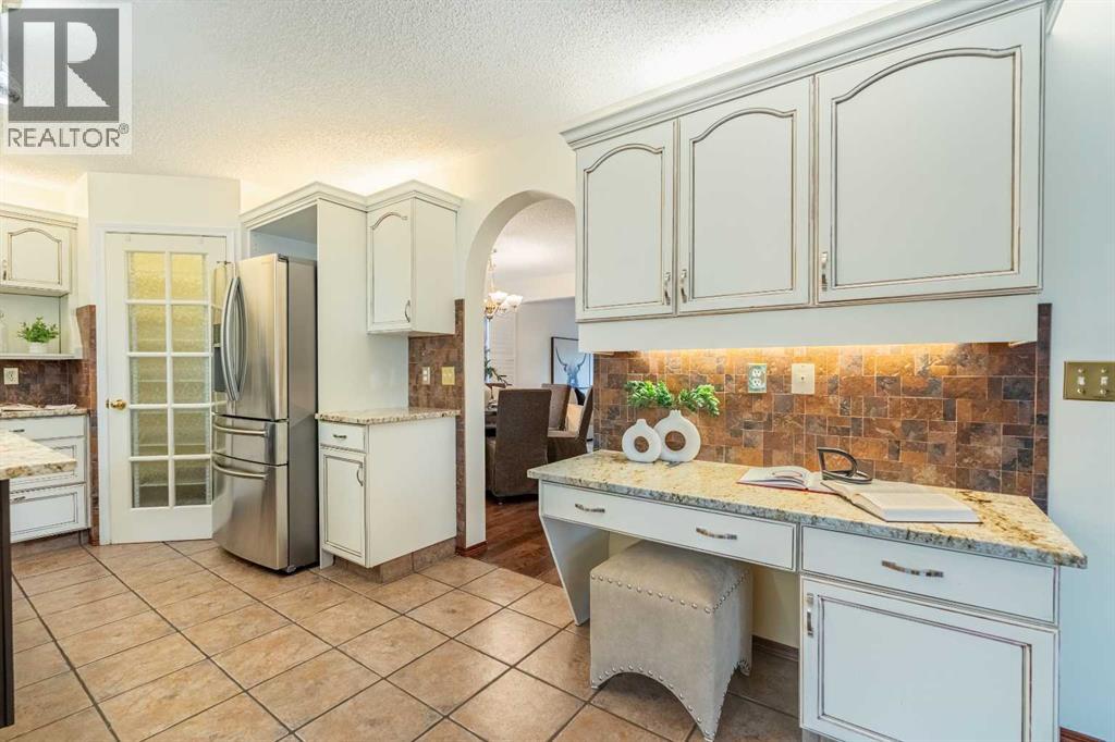 46 Mountain Park Drive SE, Calgary, Alberta  T2Z 1P4 - Photo 11 - A2335476