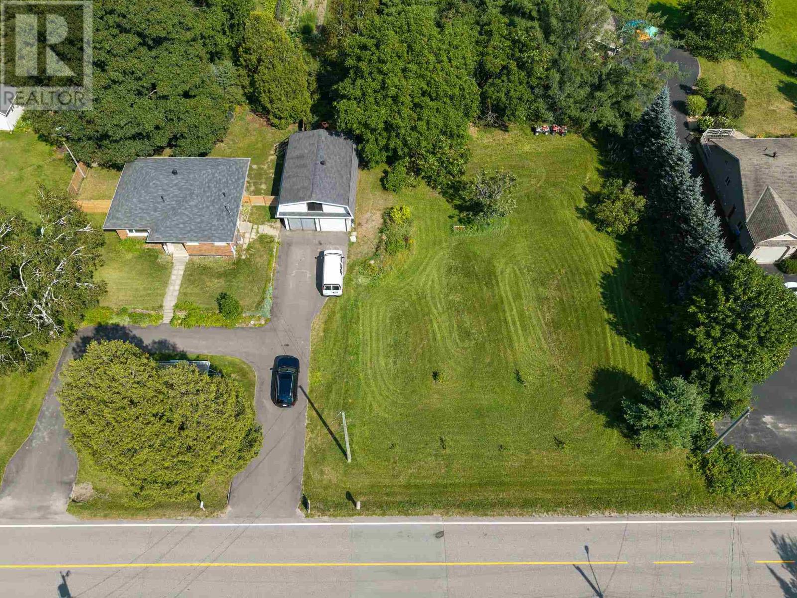 202 Old Goulais Bay Rd, Includes 196 Old Goulais Bay Road, Sault Ste. Marie, Ontario  P6A 0B5 - Photo 14 - SM262234