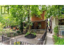 BSMT - 858 MANNING AVENUE, Toronto, Ontario