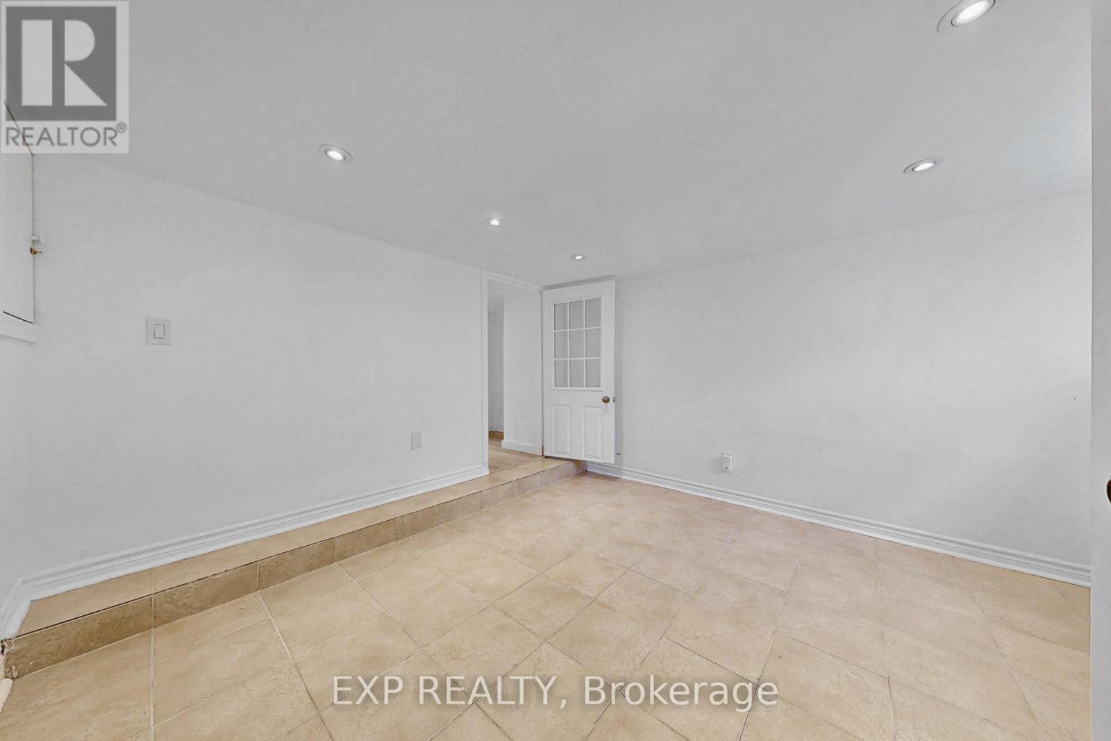 Bsmt - 858 Manning Avenue, Toronto, Ontario  M6G 2W8 - Photo 20 - C13693464