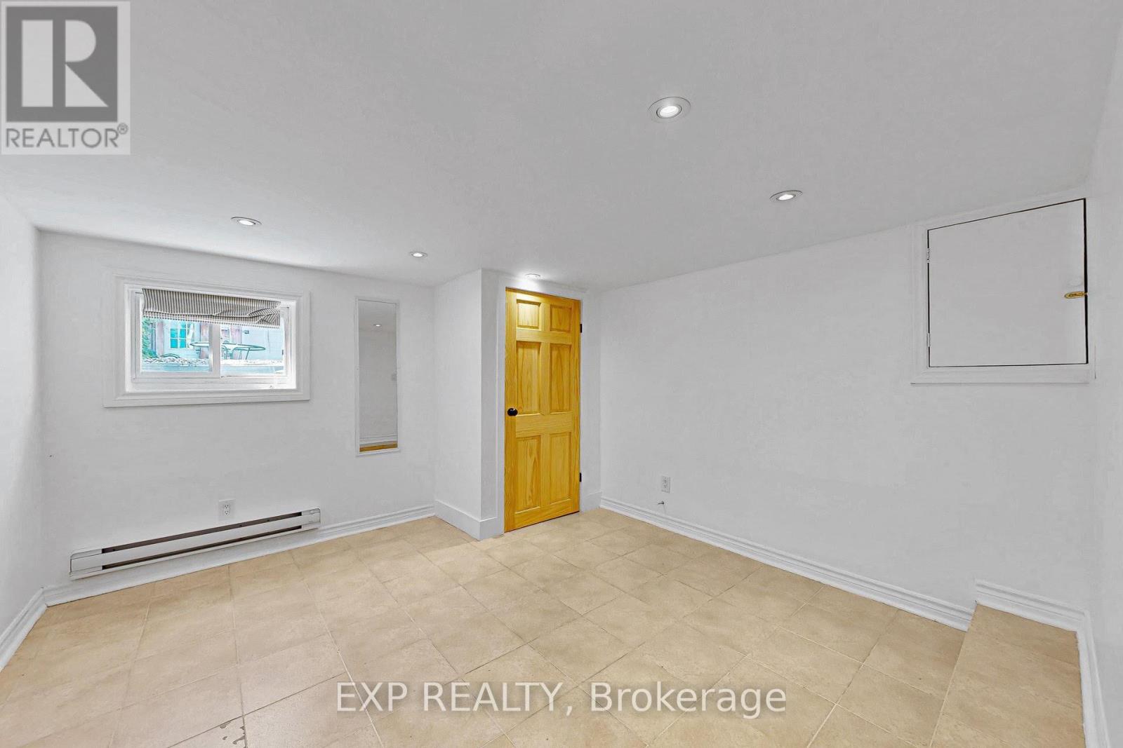 Bsmt - 858 Manning Avenue, Toronto, Ontario  M6G 2W8 - Photo 18 - C13693464