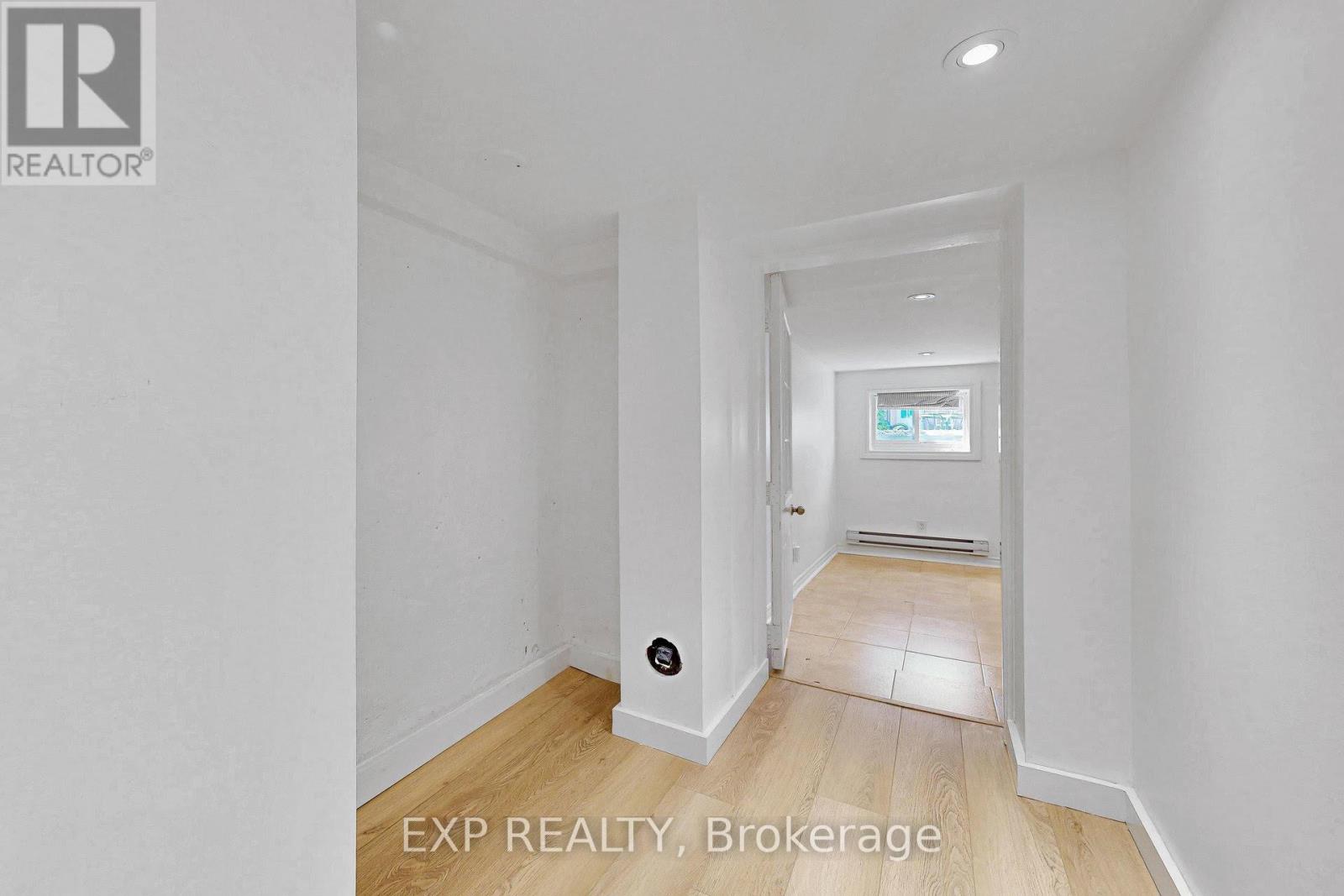 Bsmt - 858 Manning Avenue, Toronto, Ontario  M6G 2W8 - Photo 16 - C13693464