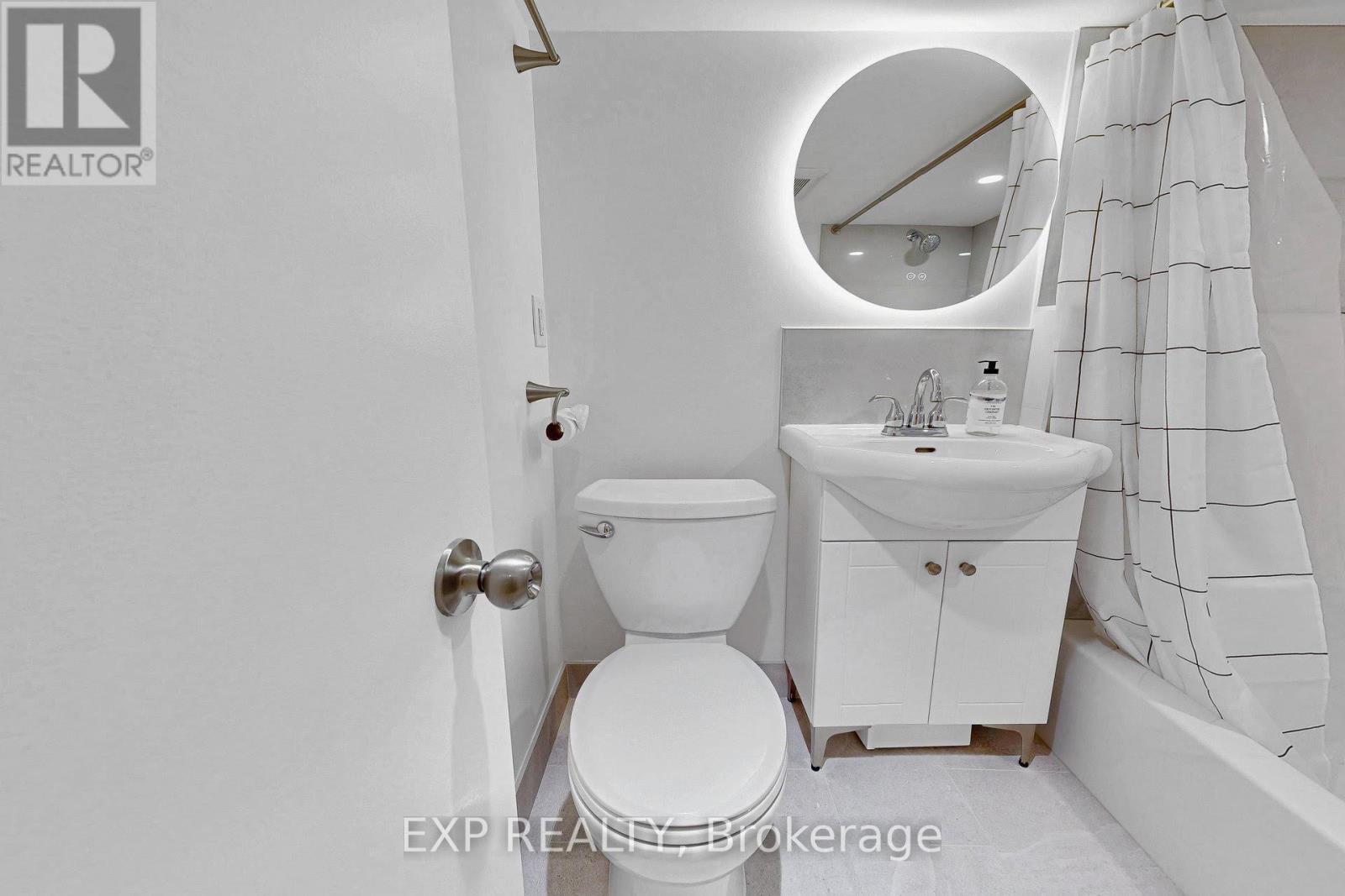 Bsmt - 858 Manning Avenue, Toronto, Ontario  M6G 2W8 - Photo 14 - C13693464