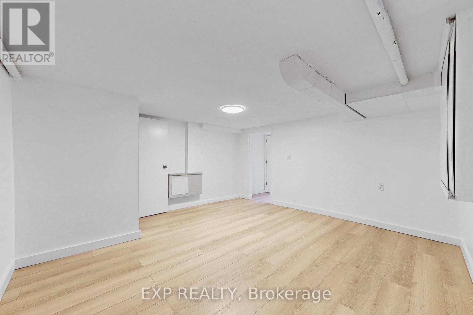 Bsmt - 858 Manning Avenue, Toronto, Ontario  M6G 2W8 - Photo 6 - C13693464