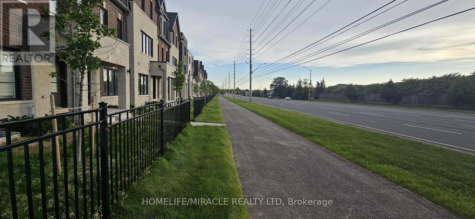 5911 SAIGON STREET, Mississauga, Ontario