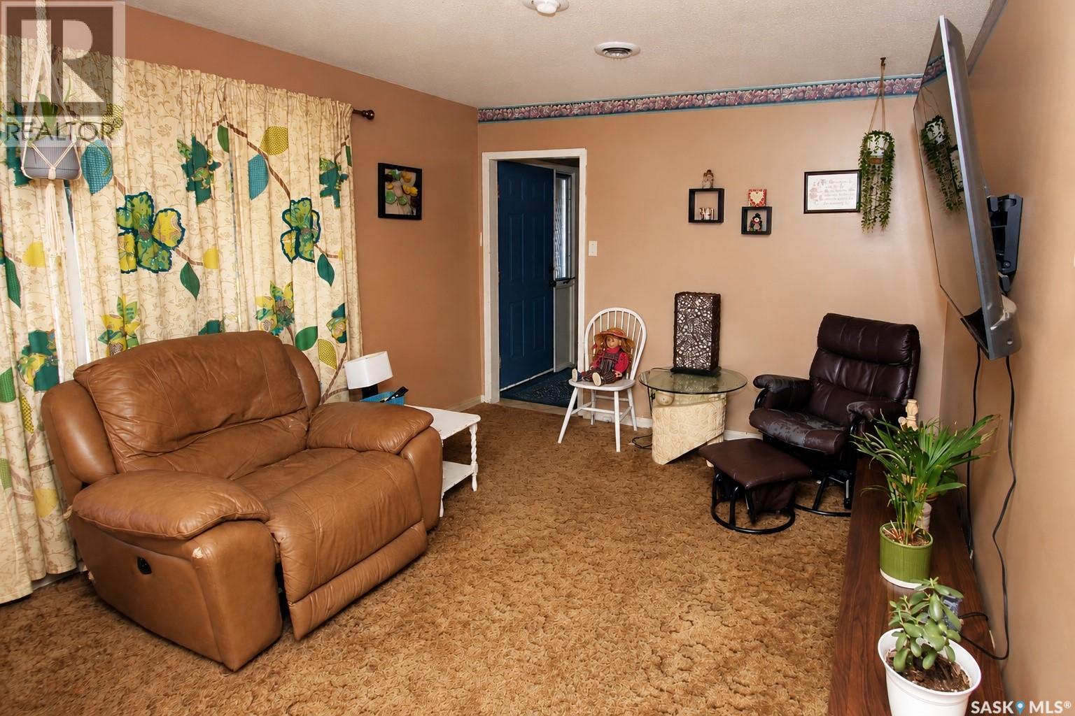 506 Garrish Place, Estevan, Saskatchewan  S4A 2E5 - Photo 6 - SK046108