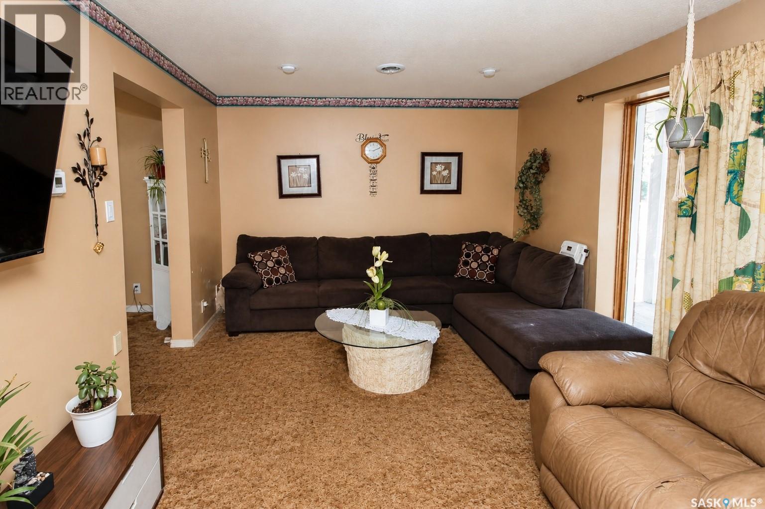 506 Garrish Place, Estevan, Saskatchewan  S4A 2E5 - Photo 7 - SK046108