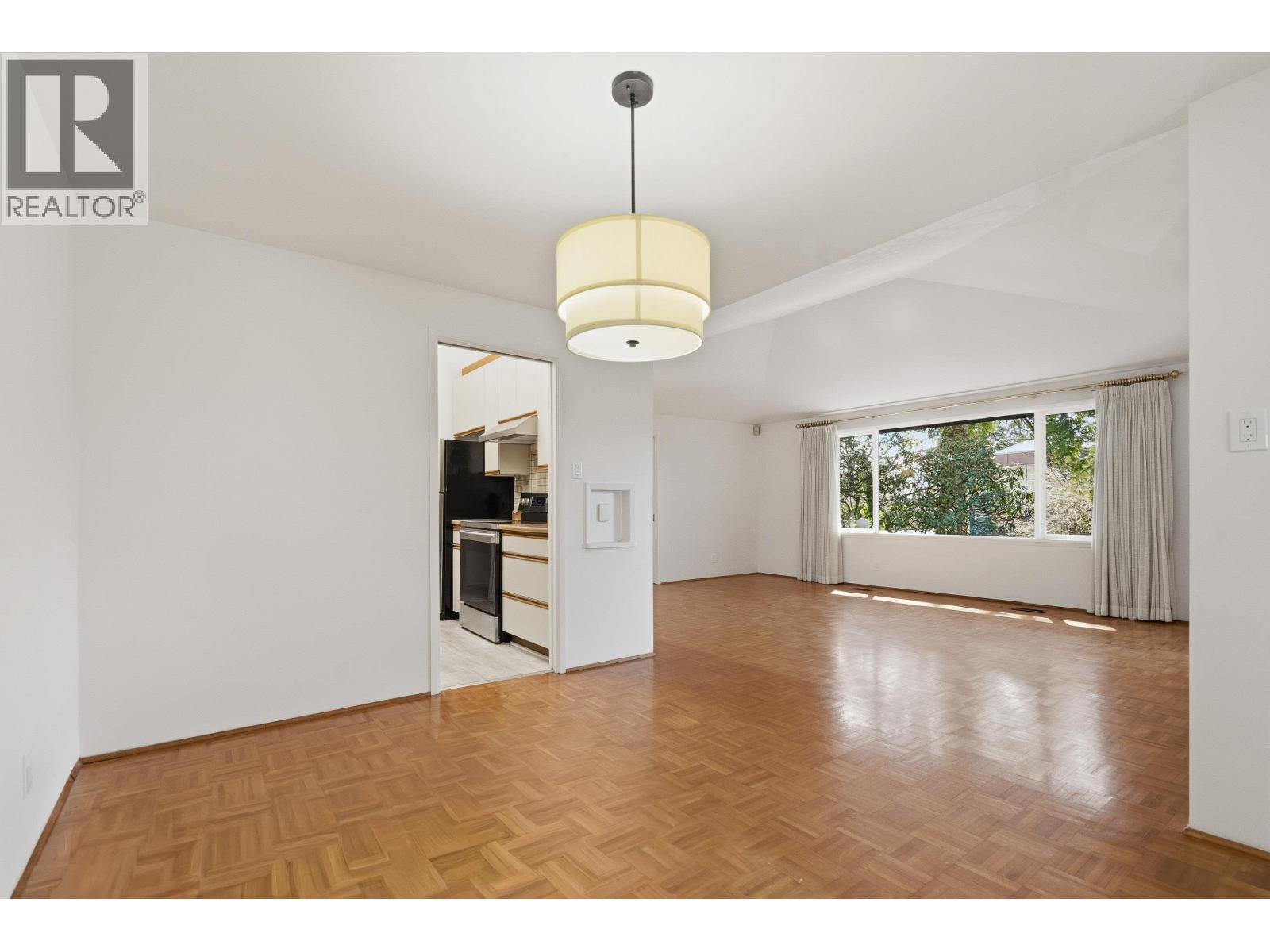 2493 Haywood Avenue, West Vancouver, British Columbia V7V 1Y2 - Photo 5 - R3112678