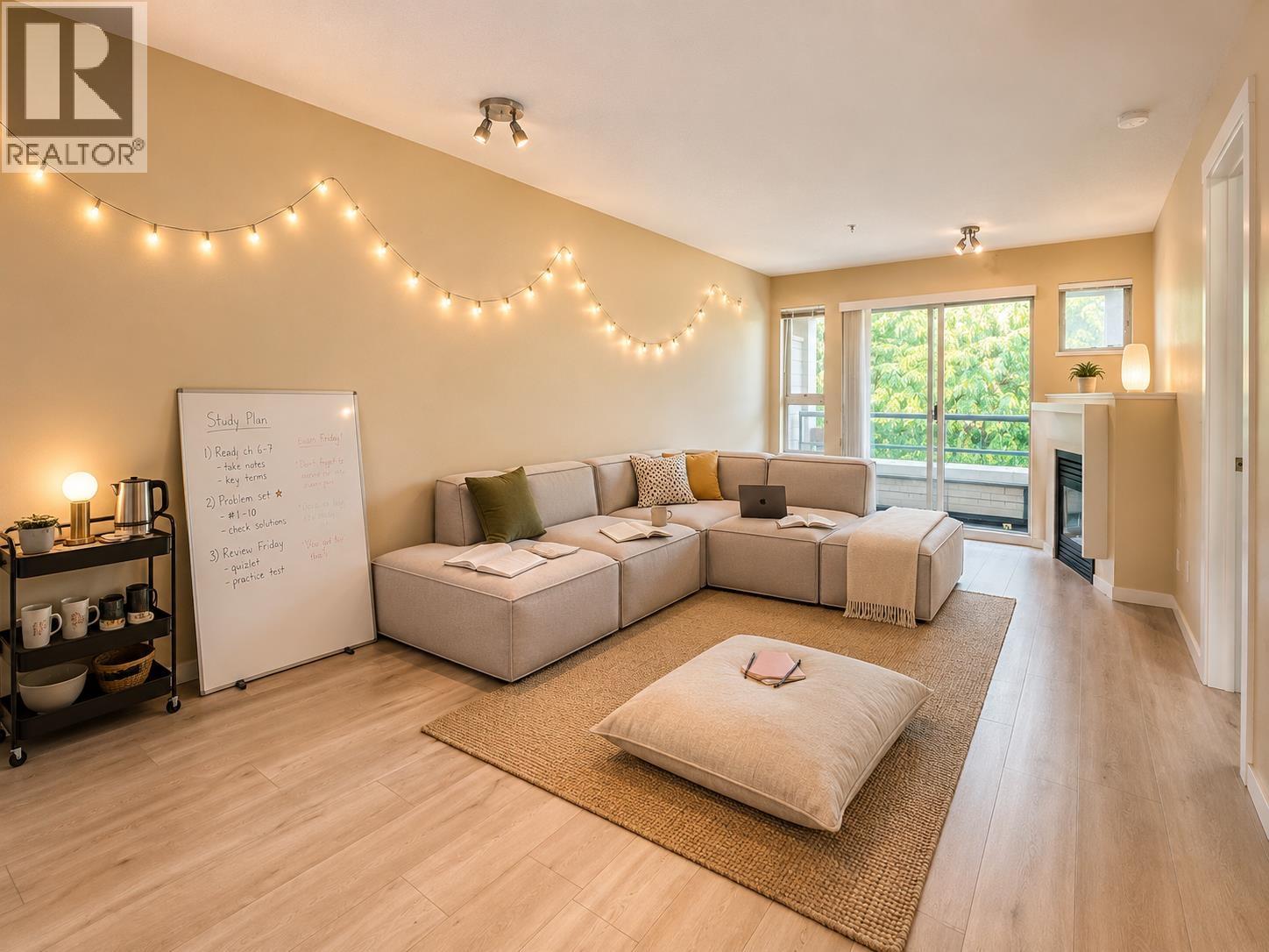 408 9319 University Crescent, Burnaby, British Columbia V5A 4Y5 - Photo 1 - R3157286