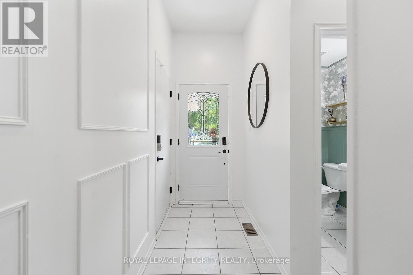 1341 Halton Terrace, Ottawa, Ontario  K2K 3J2 - Photo 4 - X13693952