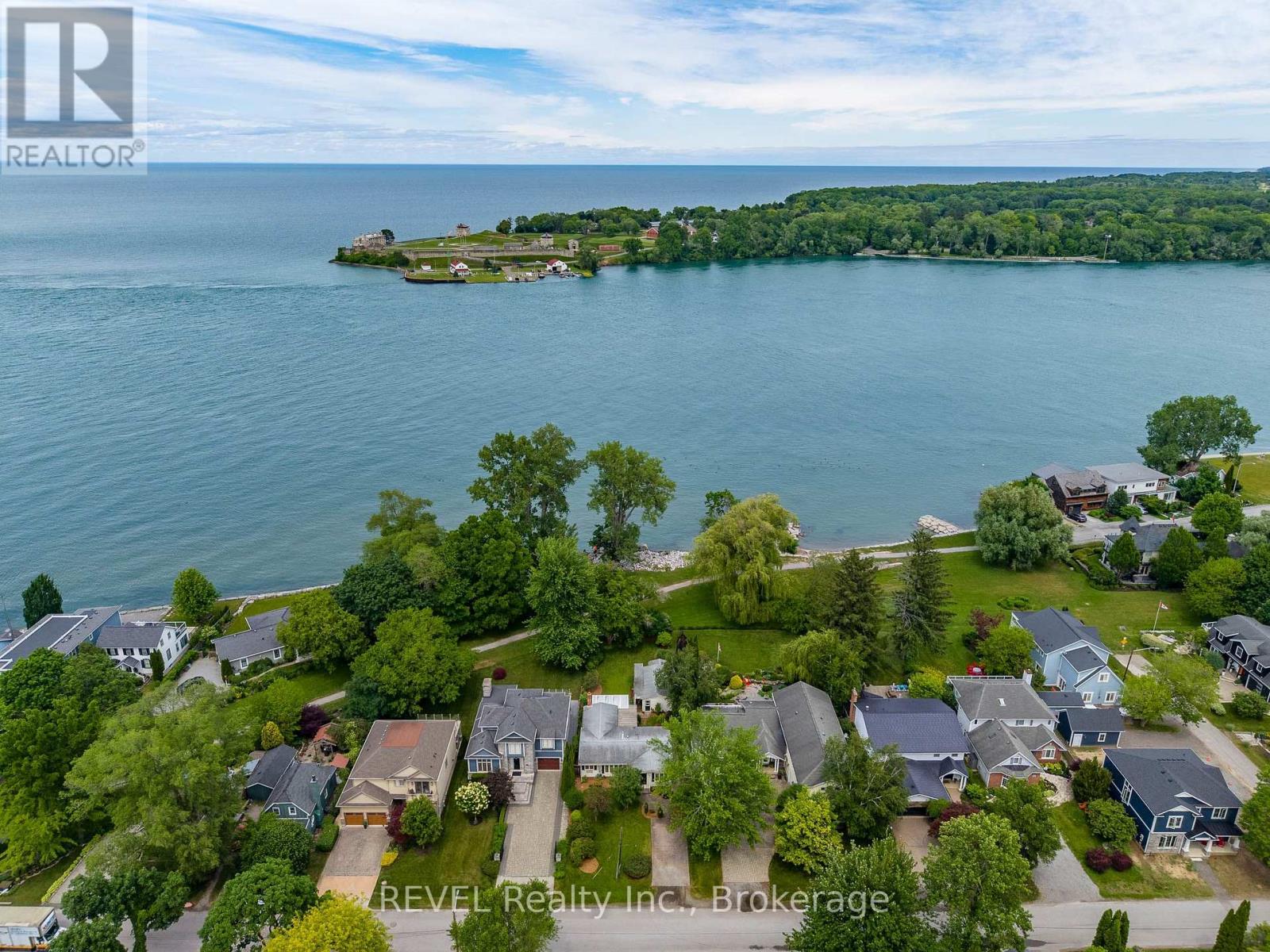 55 Delater Street, Niagara-On-The-Lake, Ontario  L0S 1J0 - Photo 2 - X13693908
