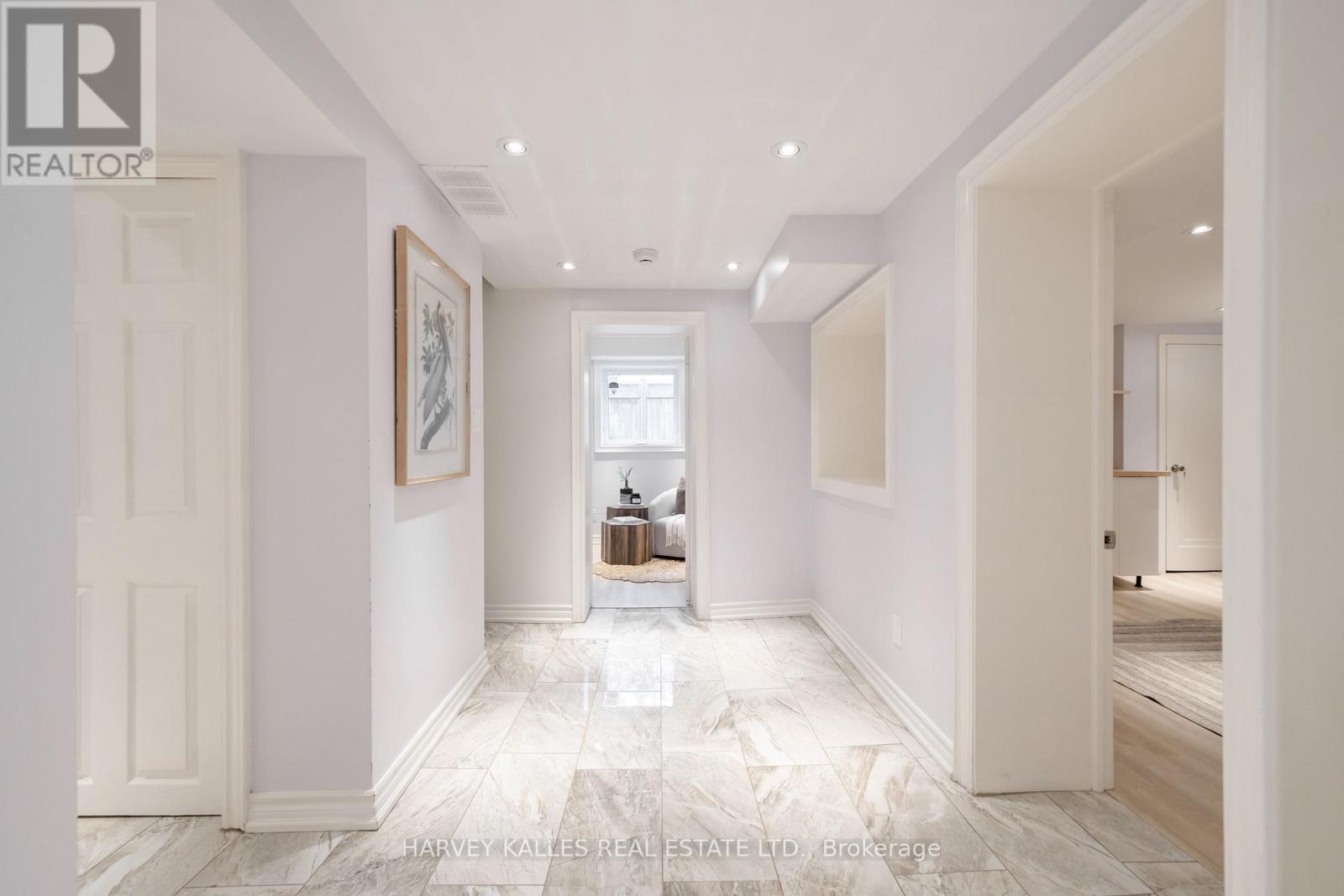 6 Browside Avenue, Toronto, Ontario  M5P 2V1 - Photo 35 - C13693942