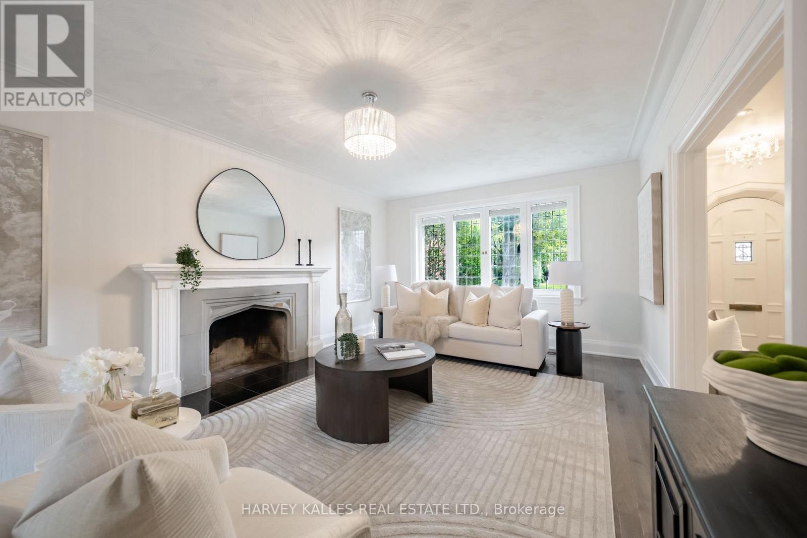 6 Browside Avenue, Toronto, Ontario  M5P 2V1 - Photo 8 - C13693942