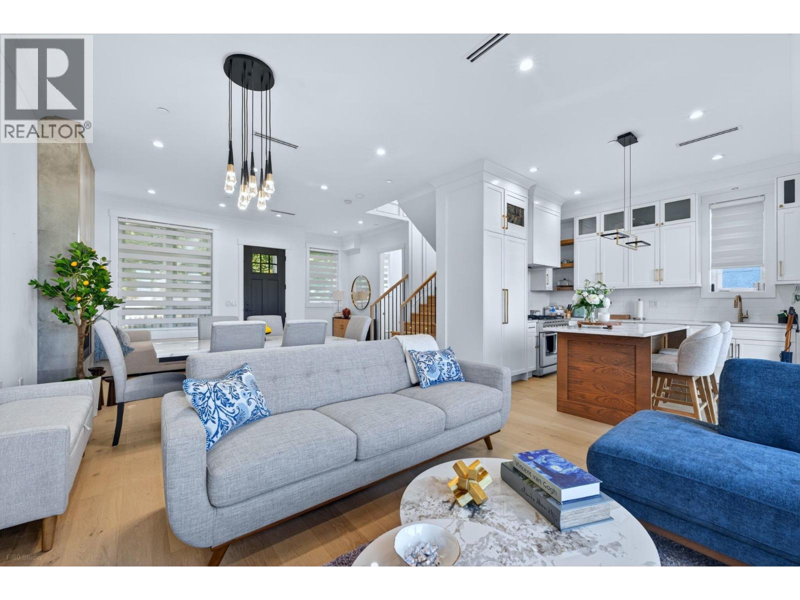 4990 Sherbrooke Street, Vancouver, British Columbia  V5W 3M2 - Photo 8 - R3157434