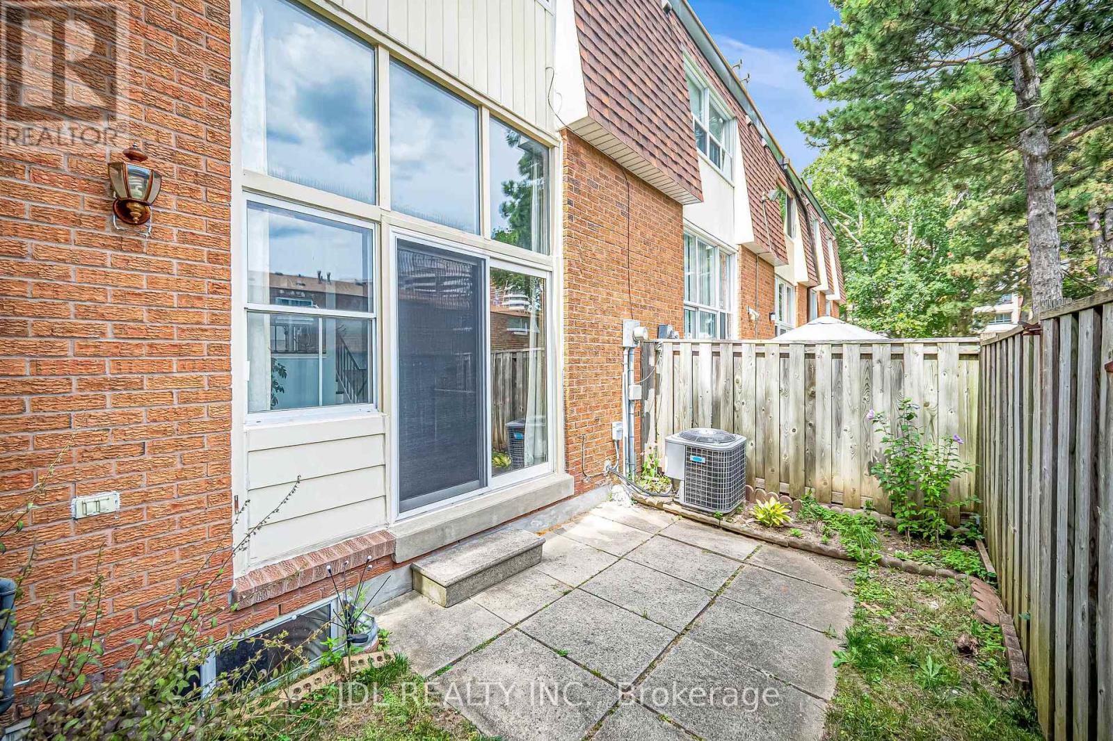33 - 100 Bridletowne Circle, Toronto, Ontario  M1W 2G8 - Photo 47 - E13689968
