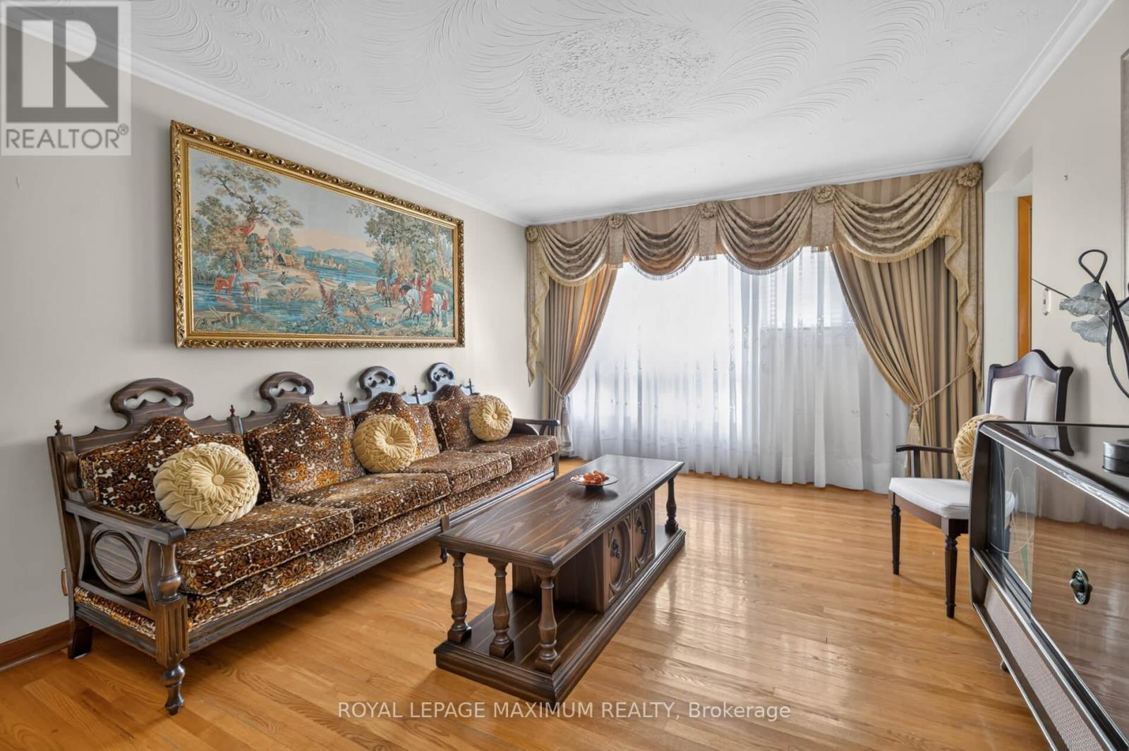 11 Hisey Crescent, Toronto, Ontario  M3N 1T9 - Photo 10 - W13692782