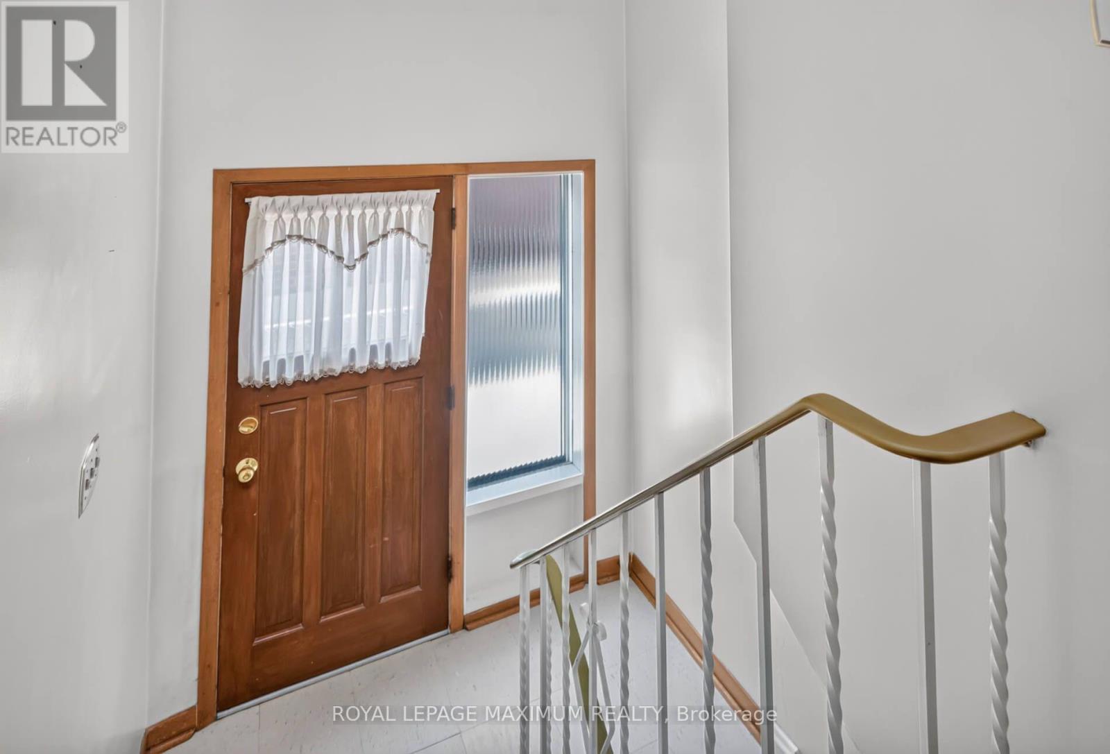 11 Hisey Crescent, Toronto, Ontario  M3N 1T9 - Photo 21 - W13692782