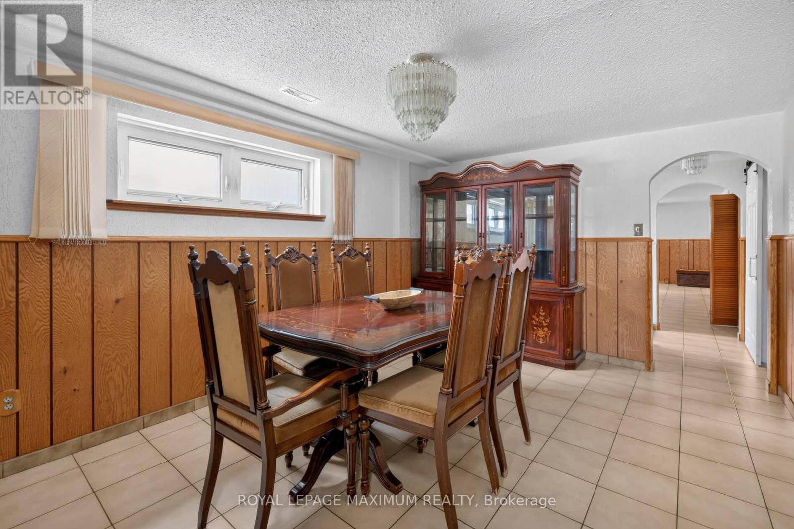 11 Hisey Crescent, Toronto, Ontario  M3N 1T9 - Photo 25 - W13692782