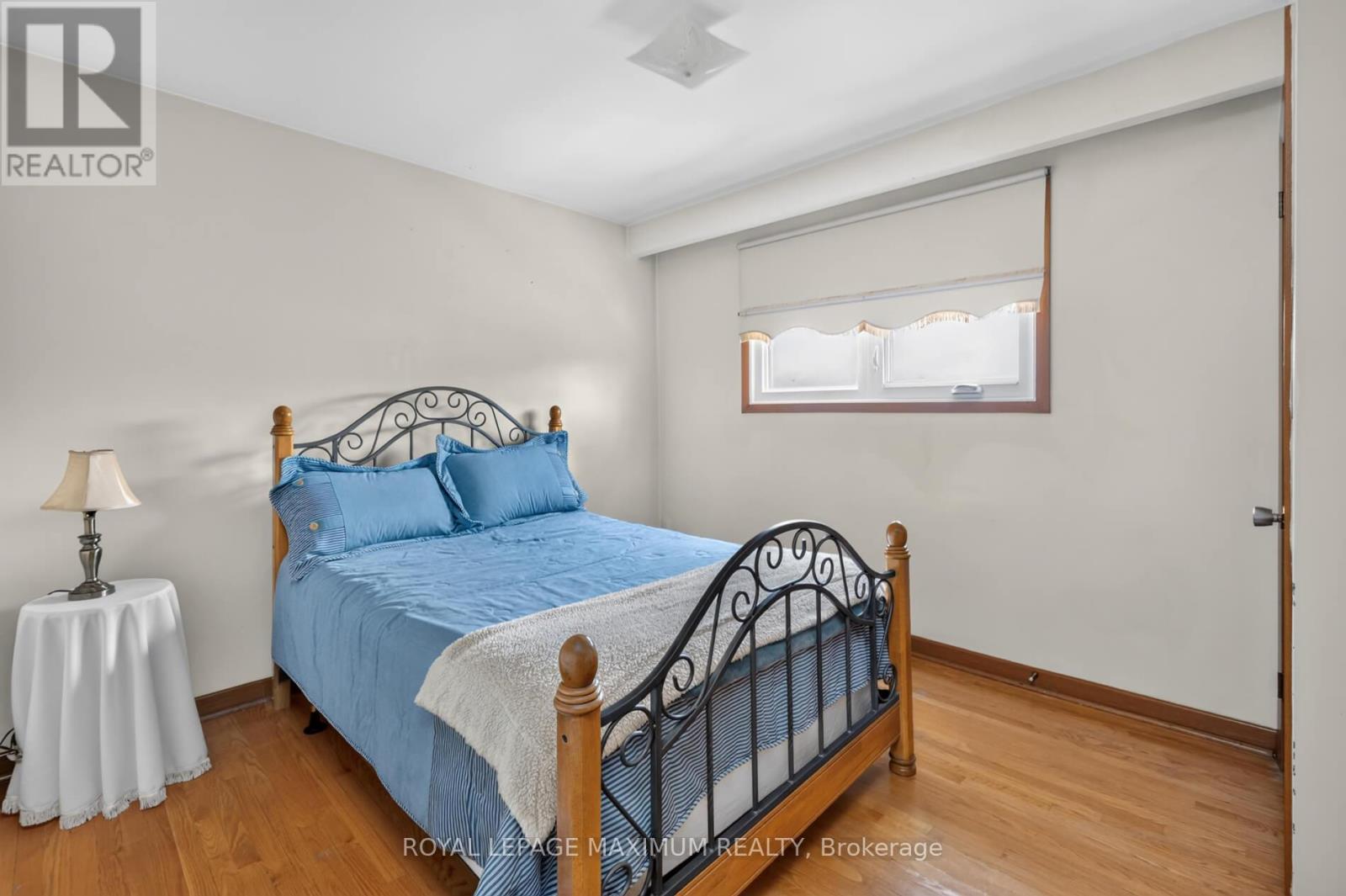 11 Hisey Crescent, Toronto, Ontario  M3N 1T9 - Photo 18 - W13692782